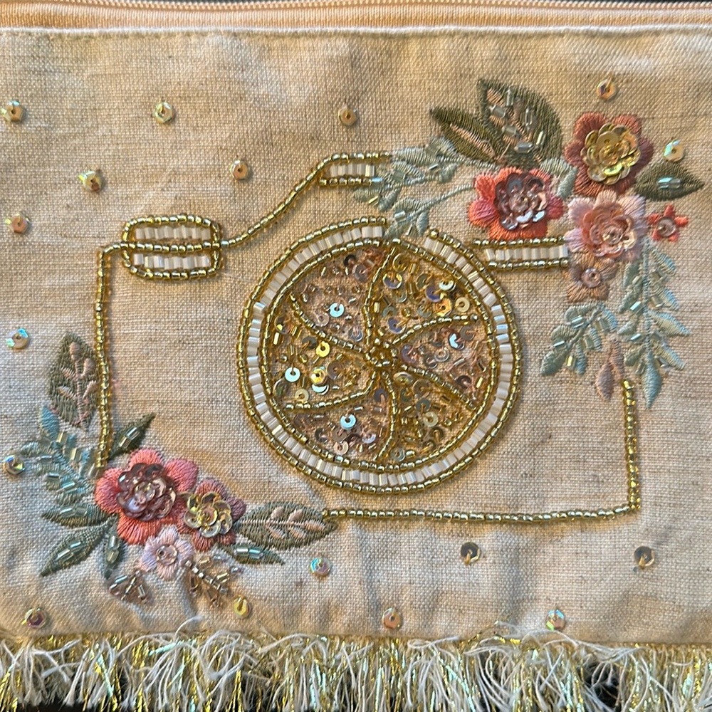 Handmade Beaded Linen Accessory Pouch - Picture 3 of 4
